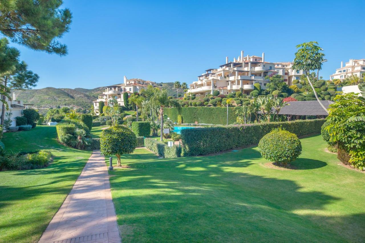 Capanes Del Golf Luxury Apartment Бенахавис Экстерьер фото